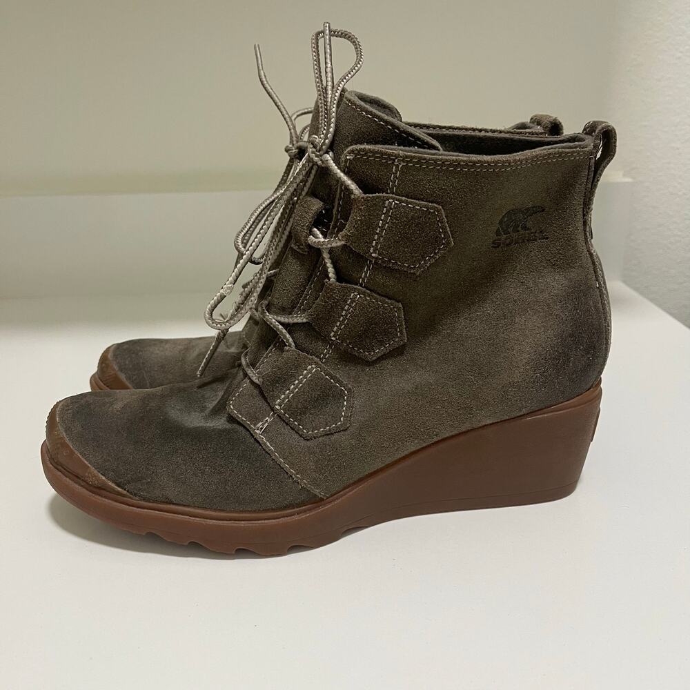 Sorel Toronto Wedge Suede Olive Green‎ Booties Size 9